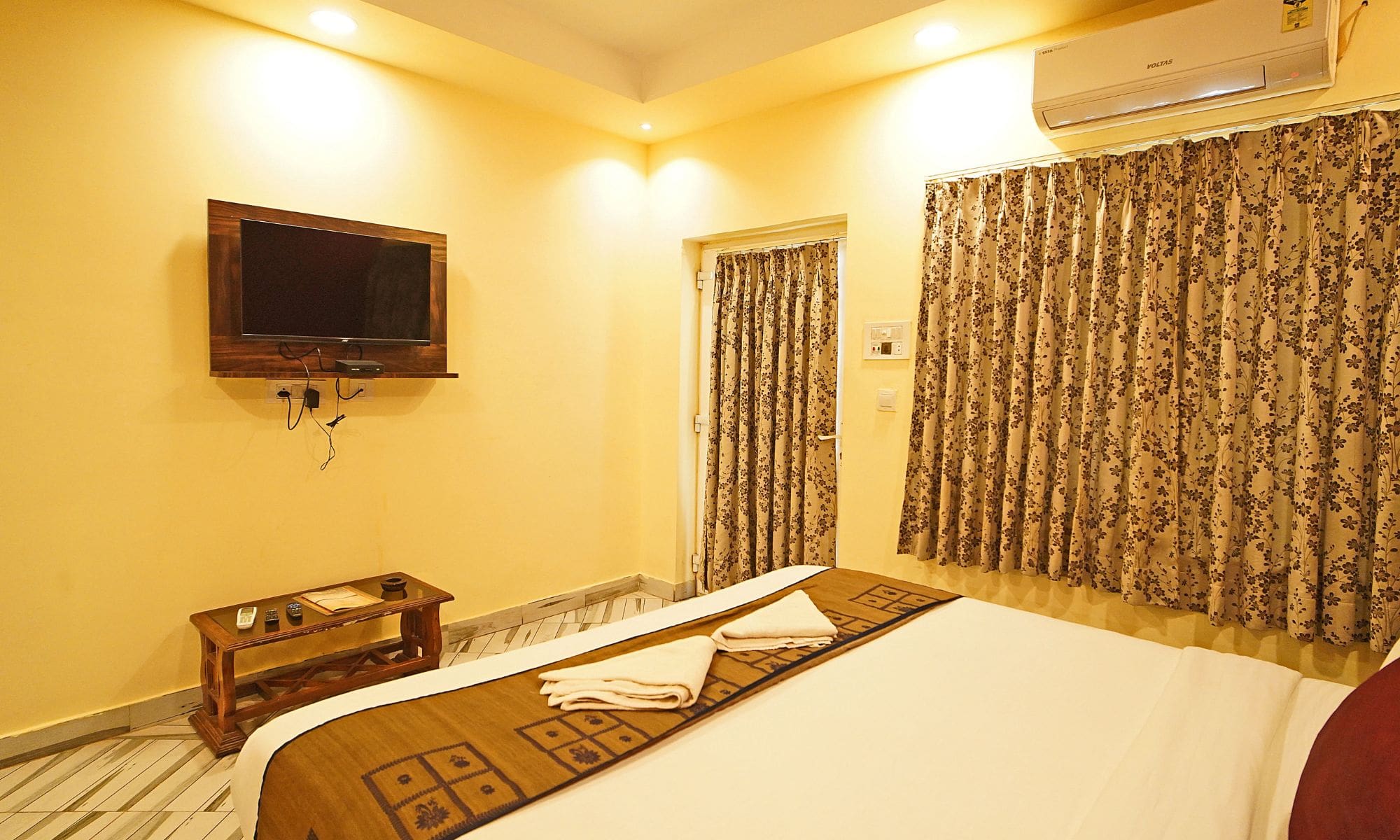 room_img_1