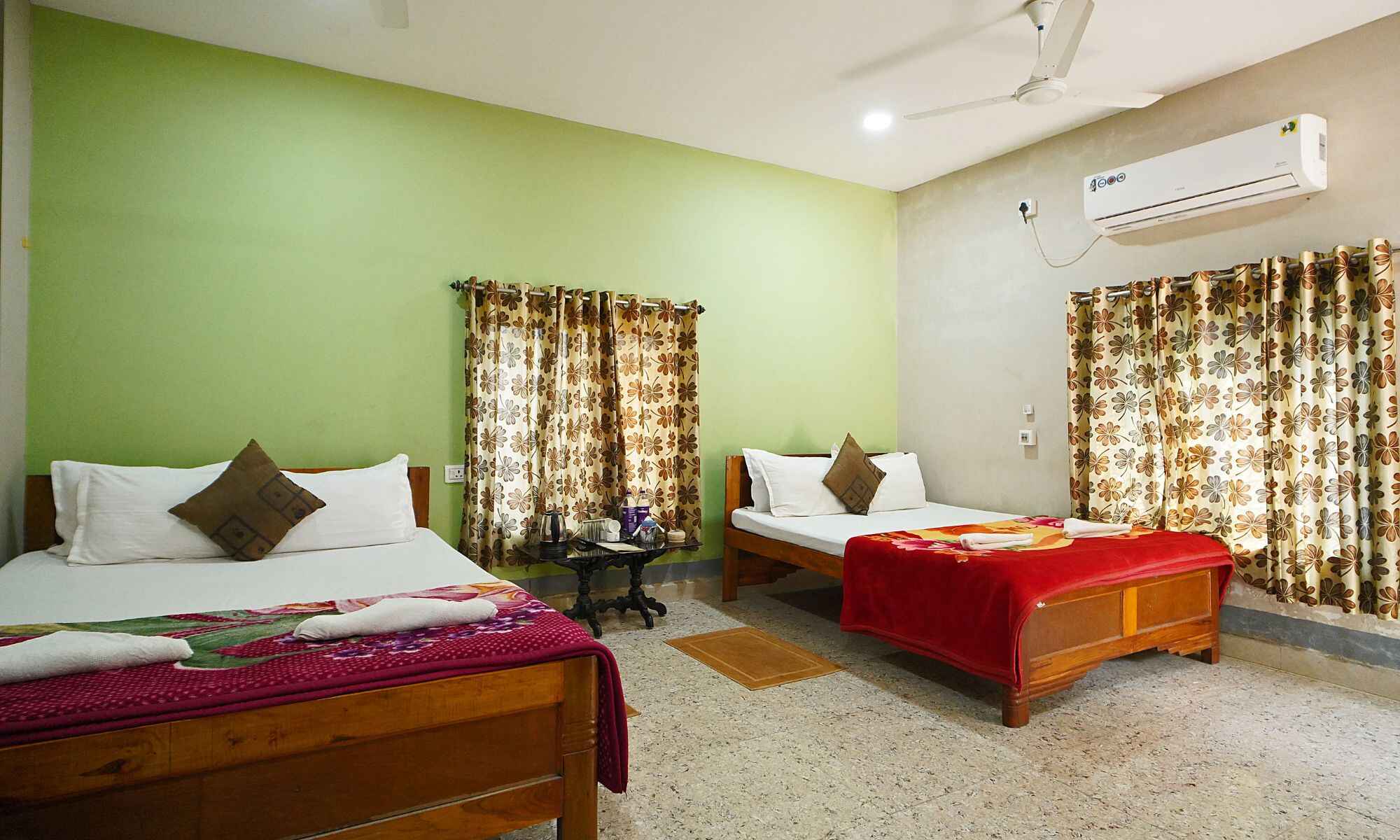 room_img_1